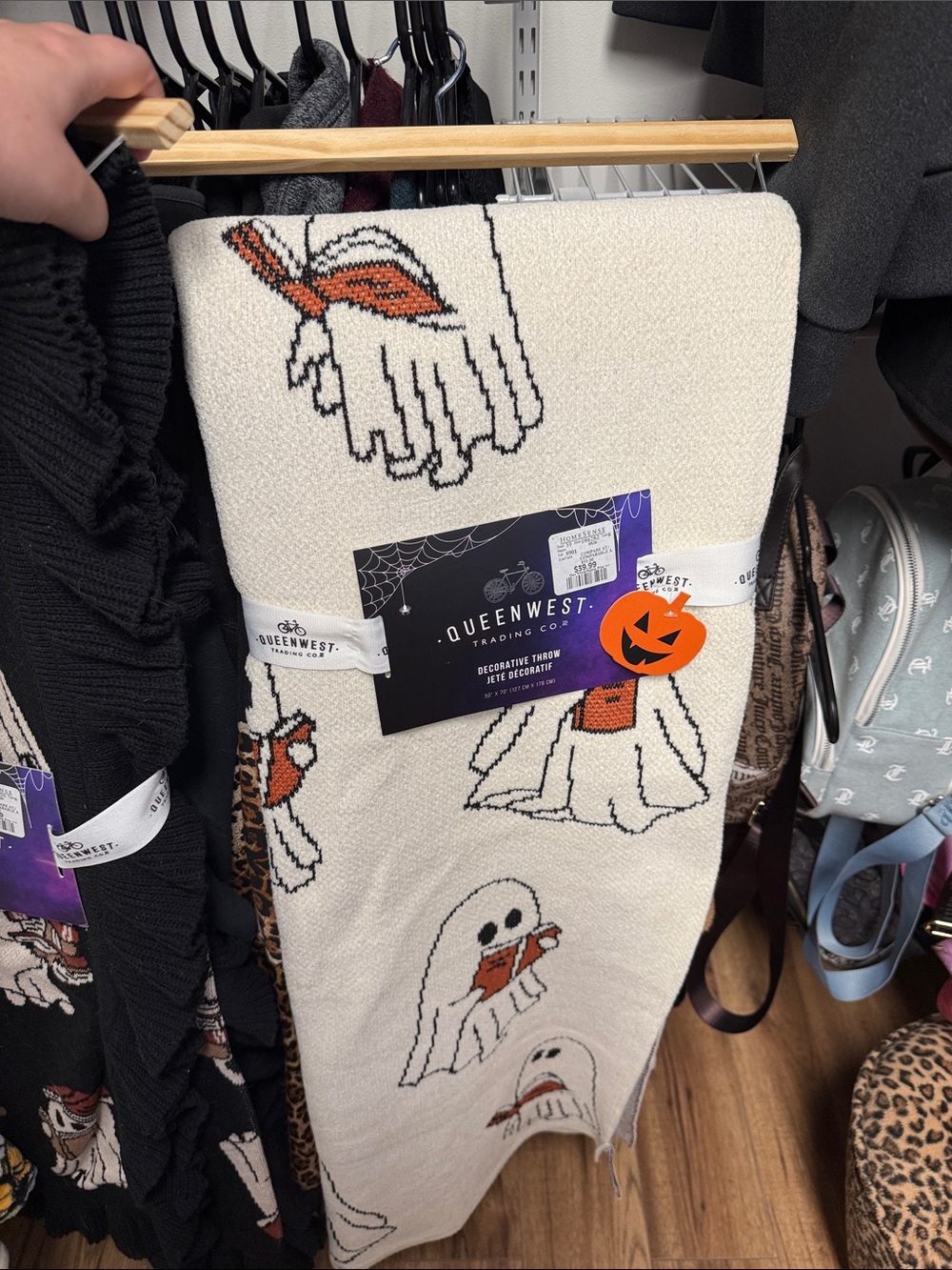 Queenwest Ghost reading Halloween Decorative Throw